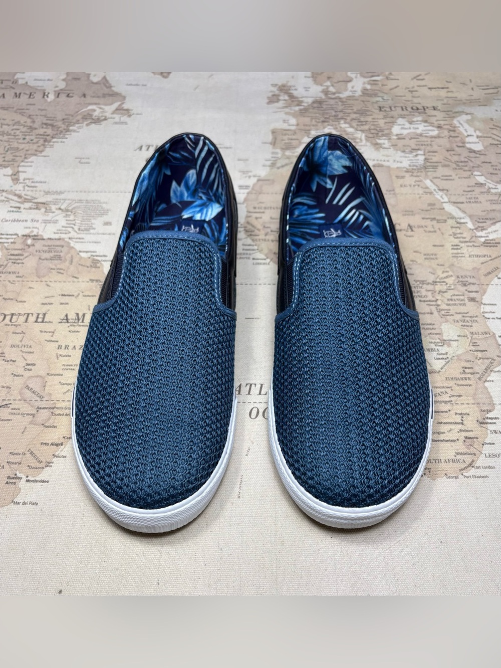 Men’s “Original Penguin” by Munsingwear John slip-on sneakers, size 10m, NIB